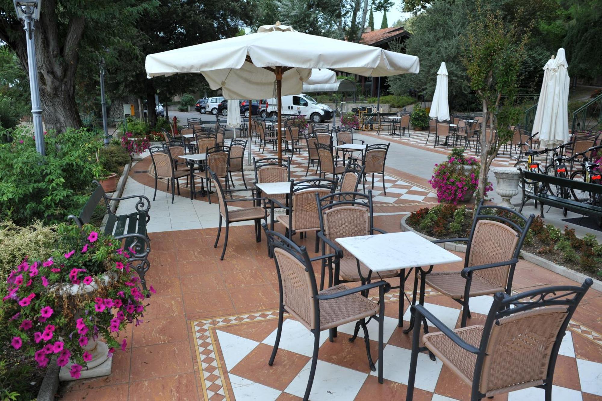 Villa Felcaro - Relais, Lodge&Restaurant Cormòns Exterior foto